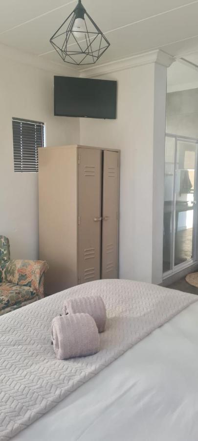 Dewdrop Farm Stay Ermelo Εξωτερικό φωτογραφία